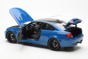 BMW M3 E92 Laguna Seca Blue Kyosho 1:18 08734LBL Métal Moulé — image 5 sur 8