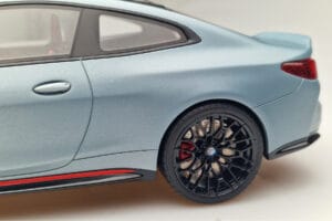 BMW M4 CSL G82 Gris GT Spirit 1:18 GT427 Résine — image 7 sur 8