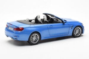 BMW M4 F83 Cabriolet Yas Marina Bleu Paragon 1:18 80432339612 Métal Moulé — image 3 sur 8