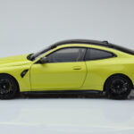 BMW M4 G82 Jaune Édition Concessionnaire Minichamps 1:18 - image 4 of 8