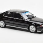 BMW M5 E34 Noir Otto 1:18 - image 4 of 6