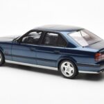 BMW M5 E34 Bleu Metallic Otto 1:18 - image 5 of 6
