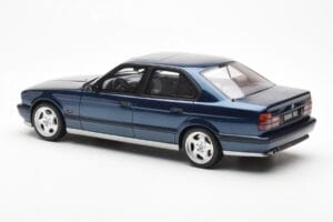 BMW M5 E34 Bleu Metallic Otto 1:18 OT576 Résine — image 5 sur 6