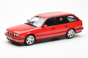 BMW M5 E34 Touring Rouge Otto 1:18 OT951