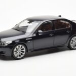 BMW M5 E60 Carbon Noir Kyosho 1:18