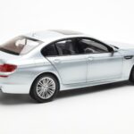 BMW M5 F10 Silverstone Argent Paragon 1:18 80432186353 - image 3 of 8