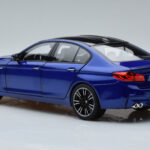 BMW M5 F90 Marina Bay Bleu Norev 1:18 - image 6 of 7