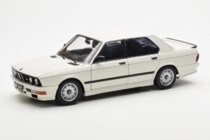 BMW M535i E28 Alpine Blanc AUTOart 1:18