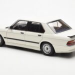 BMW M535i E28 Alpine Blanc AUTOart 1:18 - image 7 of 10