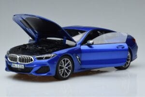 BMW M850i G15 Bleu Métallisé Norev 1:18 183286 Métal Moulé — image 2 sur 7