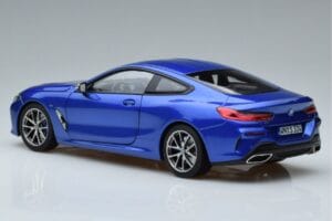 BMW M850i G15 Bleu Métallisé Norev 1:18 183286 Métal Moulé — image 6 sur 7