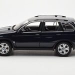 BMW X5 4.4i E53 Bleu Foncé Kyosho 1:18 - image 4 of 8