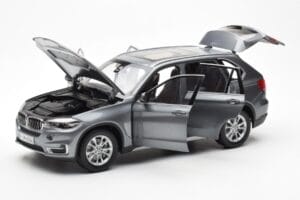 BMW X5 F15 Space Gris Paragon 1:18 80432318988 Métal Moulé — image 2 sur 8