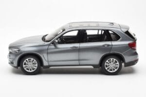 BMW X5 F15 Space Gris Paragon 1:18 80432318988 Métal Moulé — image 4 sur 8