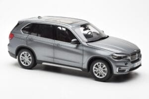 BMW X5 F15 Space Gris Paragon 1:18 80432318988 Métal Moulé — image 6 sur 8