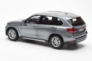BMW X5 F15 Space Gris Paragon 1:18 80432318988 Métal Moulé — image 7 sur 8