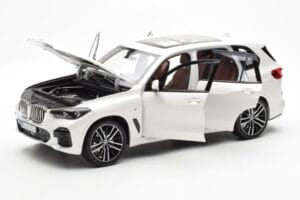 BMW X5 G05 Blanc Paragon 1:18 80432450996 Métal Moulé — image 2 sur 8