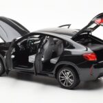 BMW X6 M F86 Sapphire Noir Metallic Norev 1:18 - image 5 of 8