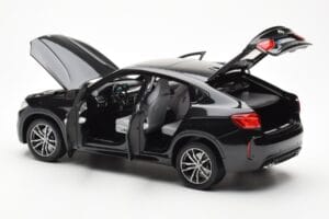 BMW X6 M F86 Sapphire Noir Metallic Norev 1:18 80432364887 Métal Moulé — image 5 sur 8