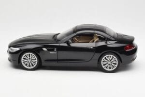 BMW Z4 E89 Spider Noir Métallisé Kyosho 1:18 08771BK Métal Moulé — image 5 sur 9