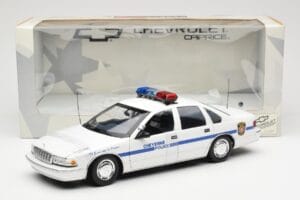 Chevrolet Caprice Cheyenne Police UT Models 1:18 21025 Métal Moulé — image 6 sur 6