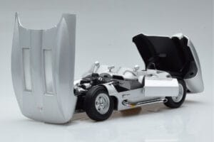 Chevrolet Corvette C1 Stingray Concept AUTOart 1:18 71000 Métal Moulé — image 2 sur 8