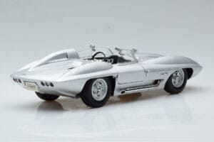 Chevrolet Corvette C1 Stingray Concept AUTOart 1:18 71000 Métal Moulé — image 3 sur 8