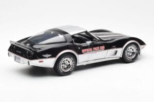 Chevrolet Corvette C3 Pace Car Indianapolis 500 1978 UT Models 1:18 21070 Métal Moulé — image 2 sur 6