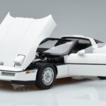 Chevrolet Corvette C4 Blanc AUTOart 1:18 71243 Métal Moulé - image 2 of 8