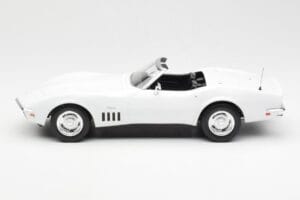 Chevrolet Corvette C3 Cabriolet Can-Am Blanc Norev 1:18 189038 Métal Moulé — image 3 sur 6