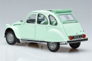 Citroën 2CV 6 Club Vert Norev 1:18 181486 Métal Moulé — image 6 sur 7