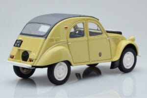 Citroen 2CV Sahara Jaune Otto 1:18 OT1027 Résine — image 2 sur 6