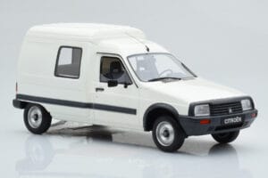 Citroen C15 E Blanc Otto 1:18 OT956B Résine — image 5 sur 6