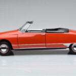 Citroën DS19 Cabriolet Norev 1:18 181599 Métal Moulé - image 4 of 7