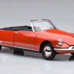 Citroën DS19 Cabriolet Norev 1:18 181599 Métal Moulé - image 5 of 7