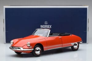 Citroën DS19 Cabriolet Norev 1:18 181599 Métal Moulé — image 7 sur 7