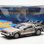 DeLorean DMC-12 Time Machine Back to the Future Argent Sun Star 1:18 - image 2 of 8