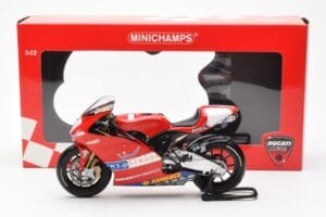 Ducati Desmosedici MotoGP Prova 2002 Minichamps 1:12 122020099 Métal Moulé — image 4 sur 4