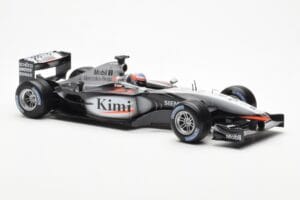 McLaren MP4/17D #6 K. Raikkonen F1 2003 Hot Wheels 1:18 B1650 Métal Moulé — image 6 sur 6