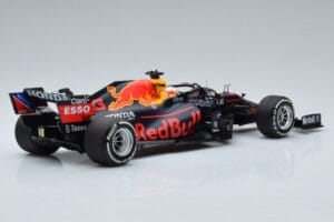 Red Bull Racing RB16B #33 M. Verstappen Abu Dhabi GP F1 World Champion 2021 Minichamps 1:18 110212333 Métal Moulé — image 2 sur 6