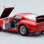Ferrari 250 GTO Rouge Kyosho 1:18 - image 5 of 10