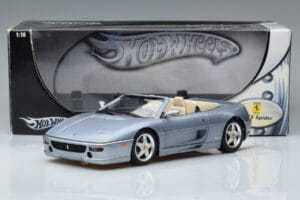 Ferrari F355 Spider Hot Wheels 1:18 23907 Métal Moulé — image 7 sur 7