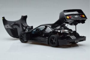 Ferrari F40 Lightweight Noir Kyosho 1:18 08412BK Métal Moulé — image 6 sur 12