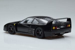 Ferrari F40 Lightweight Noir Kyosho 1:18 08412BK Métal Moulé — image 7 sur 12
