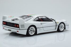 Ferrari F40 Blanc Nacré Italy Kyosho 1:18 08416PWT-G Métal Moulé — image 3 sur 8