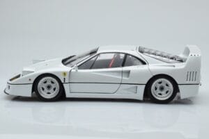 Ferrari F40 Blanc Nacré Kyosho 1:18 08416PW-G Métal Moulé — image 4 sur 8