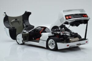 Ferrari F40 Blanc Nacré Kyosho 1:18 08416PW-G Métal Moulé — image 5 sur 8