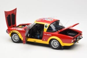 Fiat 124 Abarth #3 Barbasio / Sodano East African Safari Rally 1974 Sun Star 1:18 4952 Métal Moulé — image 5 sur 8