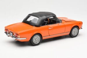 Fiat 124 BS Orange Sun Star 1:18 4906 Métal Moulé — image 3 sur 8