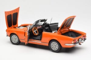 Fiat 124 BS Orange Sun Star 1:18 4906 Métal Moulé — image 5 sur 8